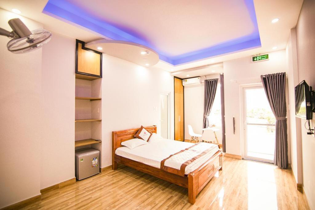 Sunny Hotel Куїнон Екстер'єр фото